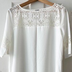 BB Dakota Lace Dress Size Small